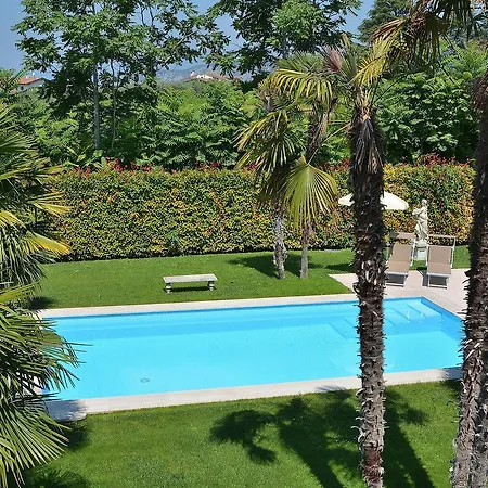 Villa Alla Pergola *